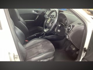 /photos/11180/08e0a897-bc6d-4cd4-a99f-c33fb3ce8db7_i320x240.jpg