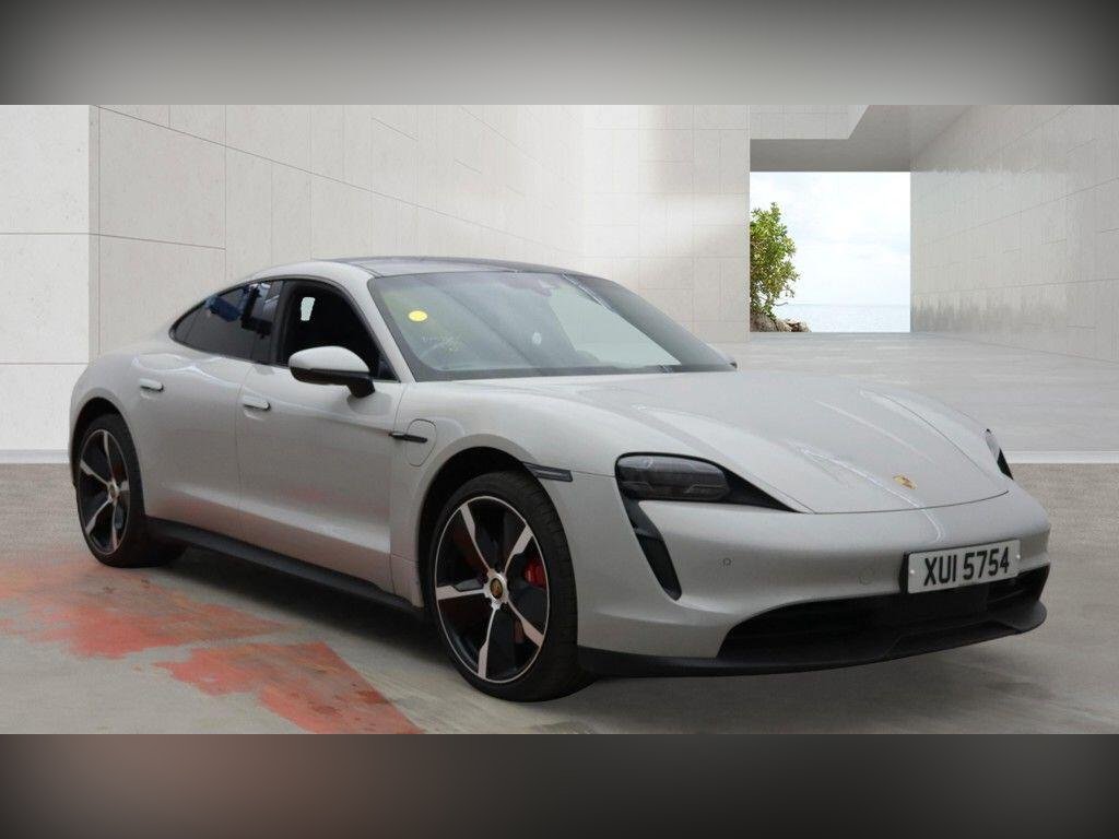 2021 PORSCHE TAYCAN